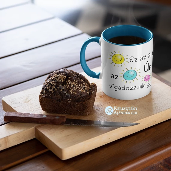 Ez az a nap, amelyet az Úr elrendelt - igés, keresztény feliratos, kerámia bögre 330 ml VILÁGOSKÉK