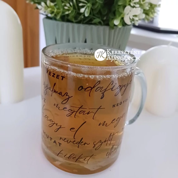 Isten gondot visel rólunk - megszabadít, támogat, vezet, odafigyel, megérint, felemel, irgalmas -  igés, keresztény feliratos, átlátszó, ÜVEG bögre 300 ml + videós bemutató