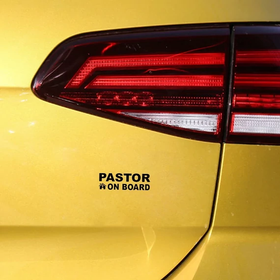 Pastor on Board - autómatrica, keresztény feliratos matrica / vinyl autó hátuljára / ablaküvegére vagy más kemény felületre FEKETE ( világos színre )