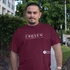 Chosen - not forsaken - igés, mintás, keresztény feliratos, kereknyakú férfi póló, BURGUNDY BORDÓ S - 2XL méretben ( S )